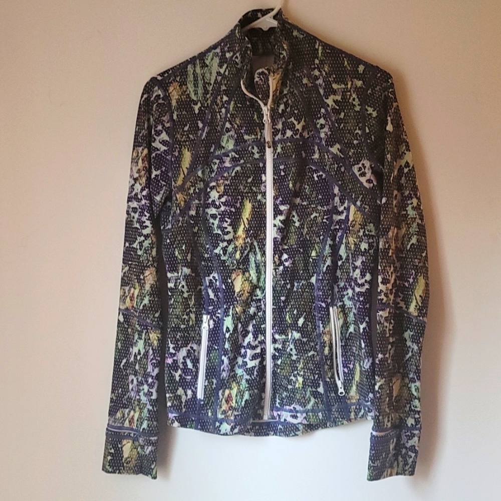Lululemon Floral Define Sweatshirt/Jacket Size 8